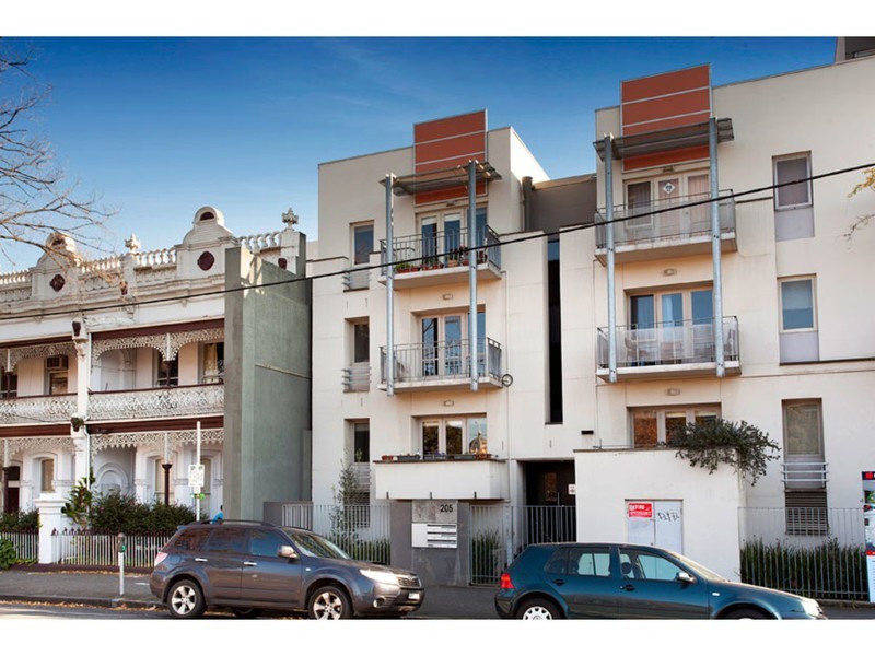 4/205 Cardigan Street, Carlton VIC 3053