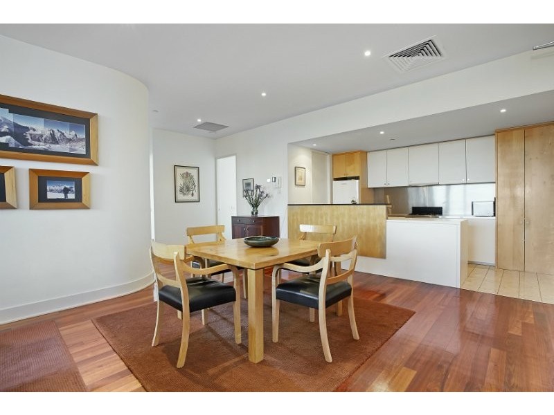 42/108 Elgin Street, Carlton VIC 3053