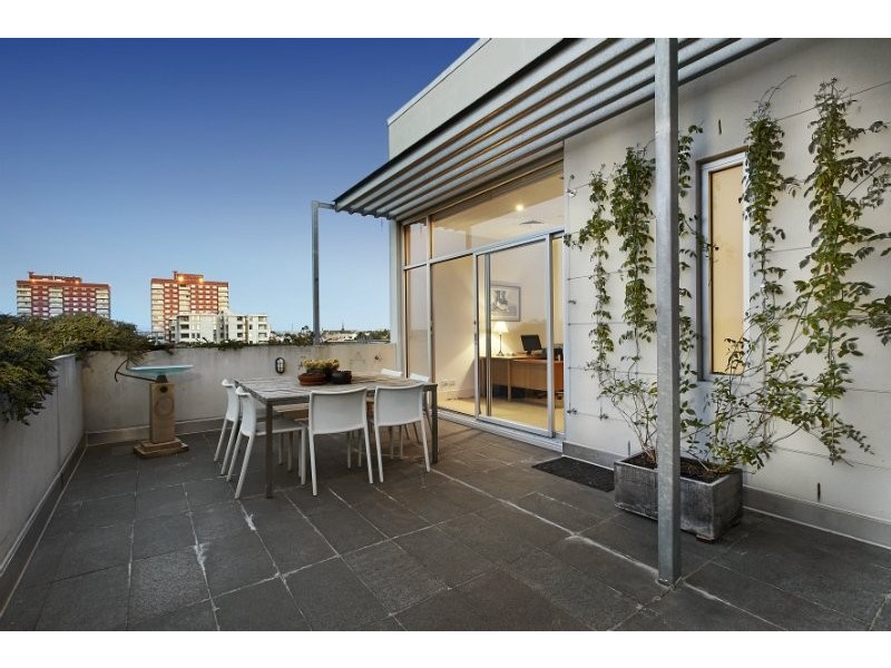 42/108 Elgin Street, Carlton VIC 3053