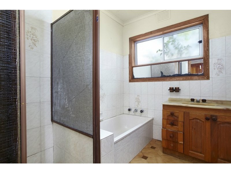 15 Rodney Avenue, Coburg North VIC 3058