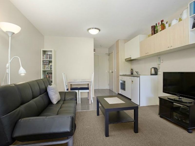4/137 Palmerston, Carlton VIC 3053