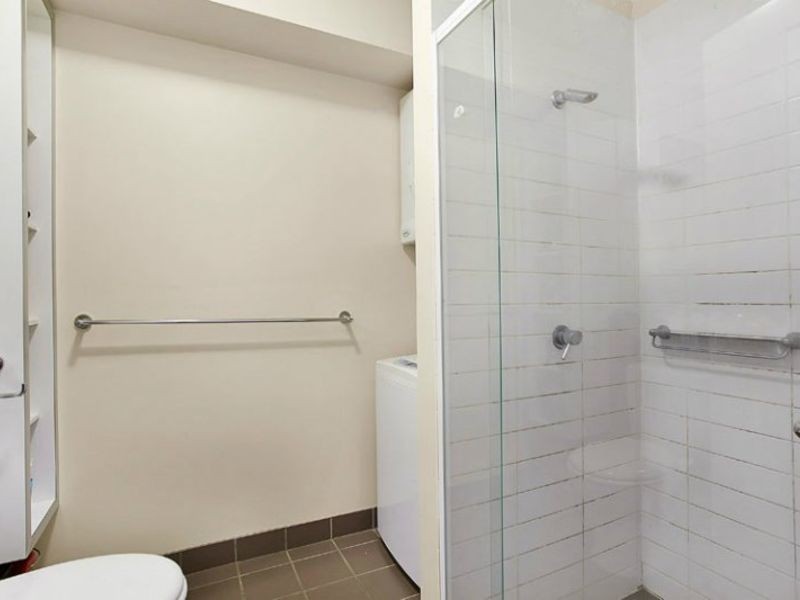 4/137 Palmerston, Carlton VIC 3053