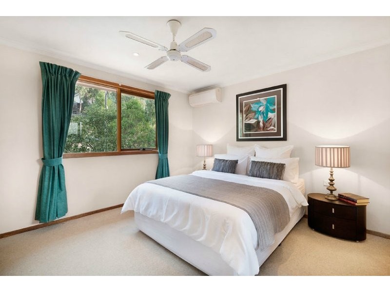 11 Curtain Road, Hurstbridge VIC 3099