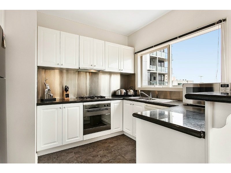 17/650 Swanston Street, Carlton VIC 3053