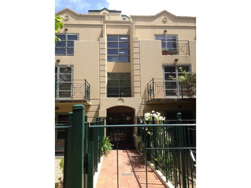 4/193 Royal Parade, Parkville VIC 3052