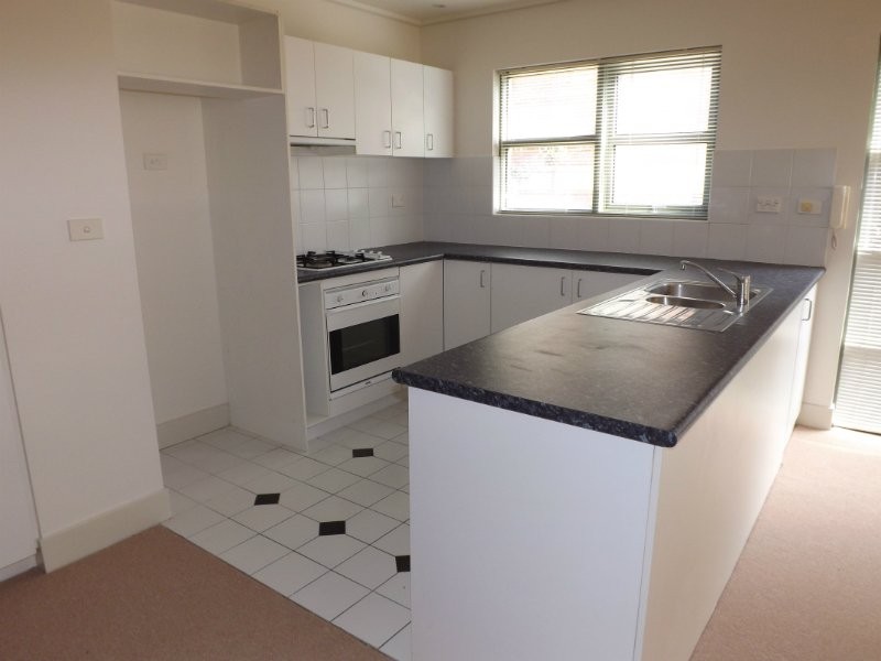 4/193 Royal Parade, Parkville VIC 3052