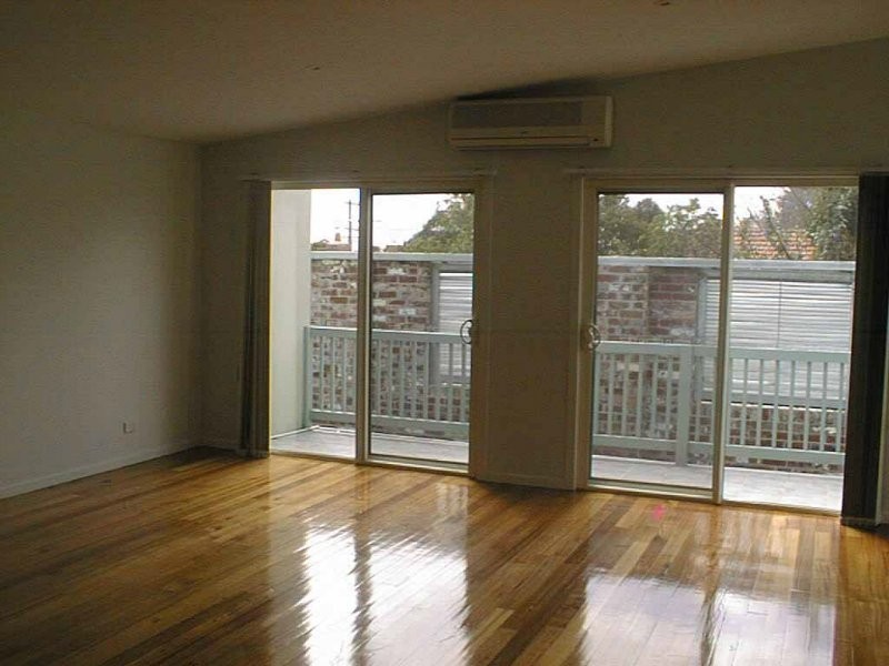 10/80 Tinning Street, Brunswick VIC 3056