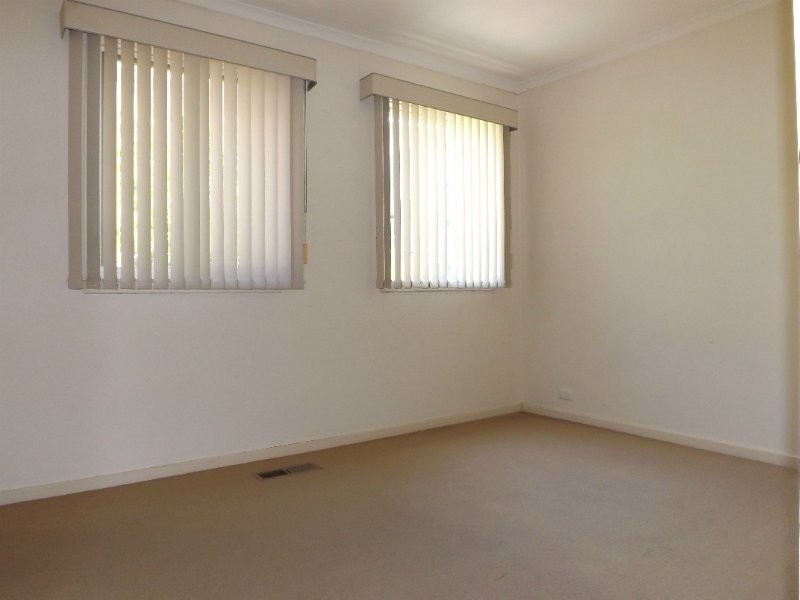 12 University Place, Carlton VIC 3053