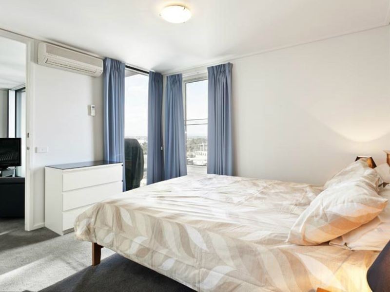 2008/163 City Road, Southbank VIC 3006