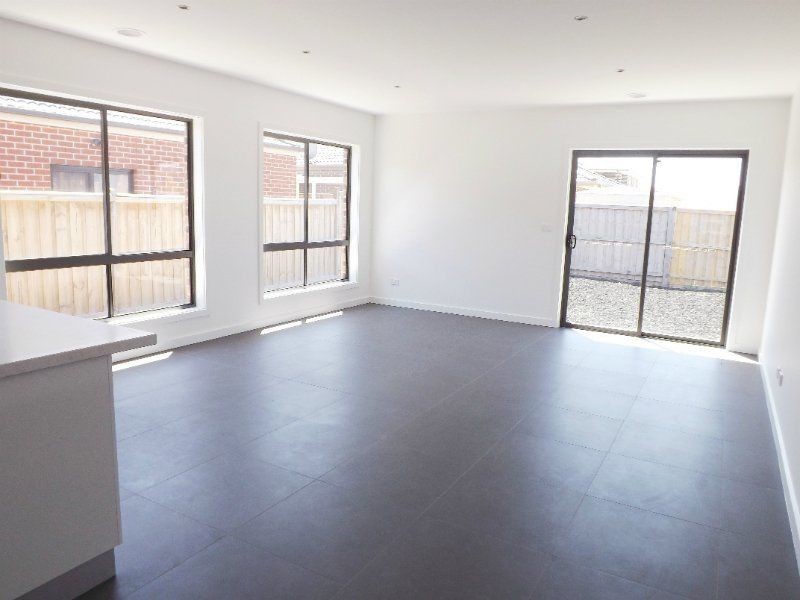 34 Tripani Avenue, Lalor VIC 3075