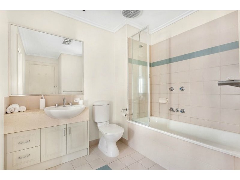 5/7 Owen Street, Carlton VIC 3053