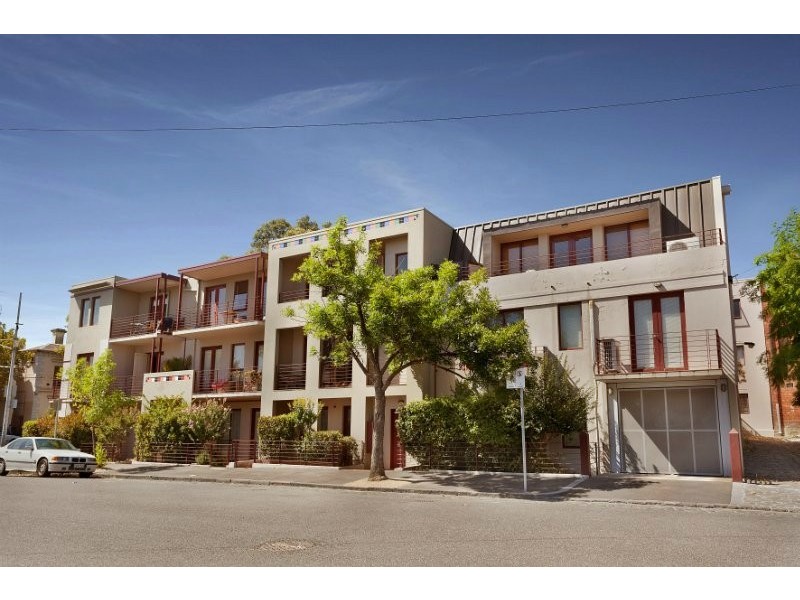 2/7 Owen Street, Carlton VIC 3053