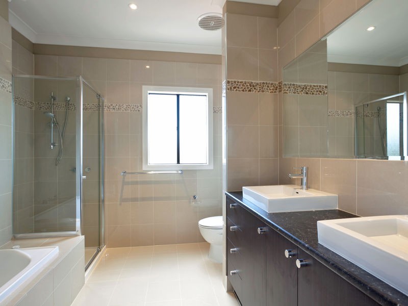 8 French Crescent, Caroline Springs VIC 3023