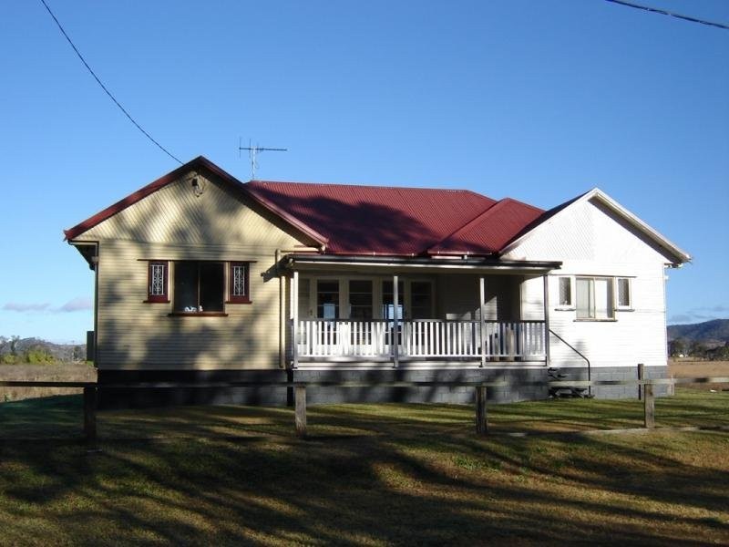 68 Christmas ck rd, Laravale QLD 4285