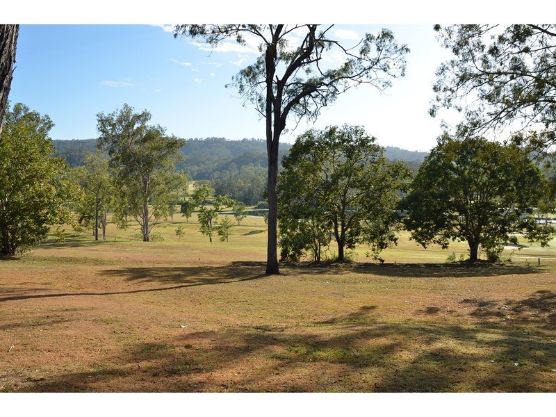 4 Bobby Jones Court, Kooralbyn QLD 4285