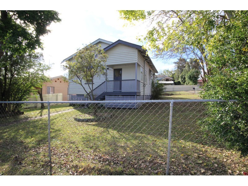 36 Albert Street, Beaudesert QLD 4285