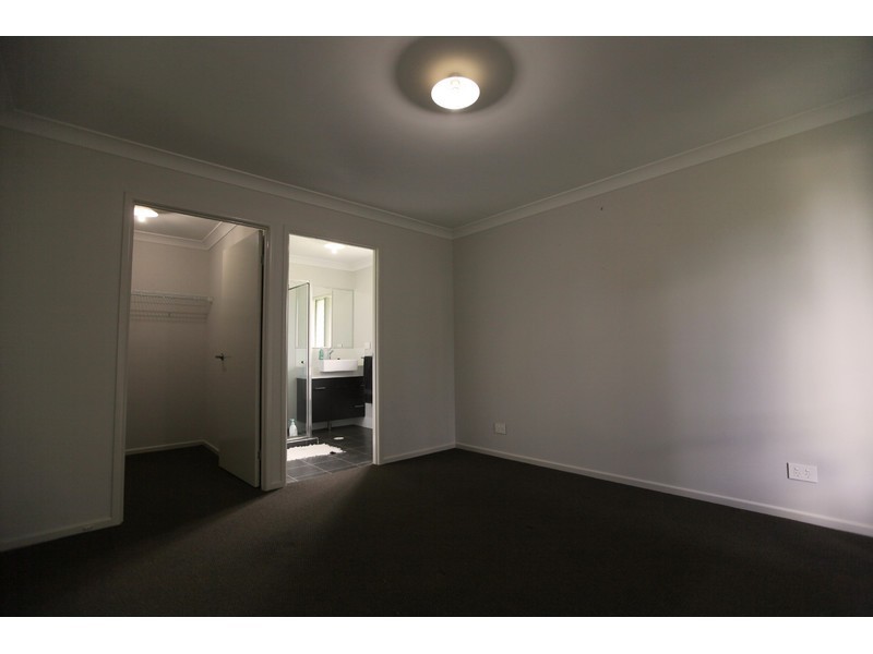 Gleneagle QLD 4285