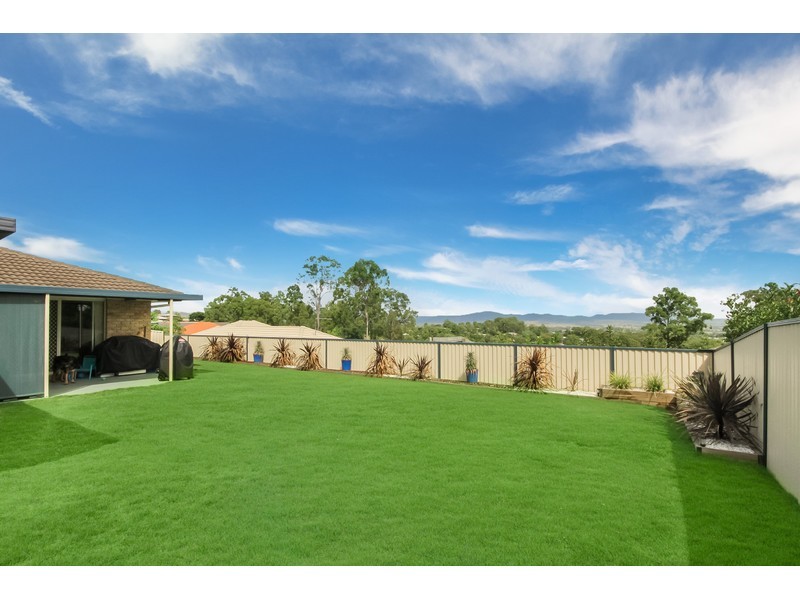 124 Brooklands Drive, Beaudesert QLD 4285