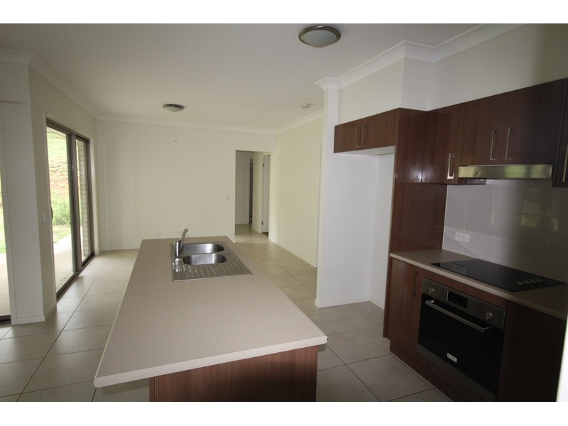 12 Wyangarie Place, Kooralbyn QLD 4285