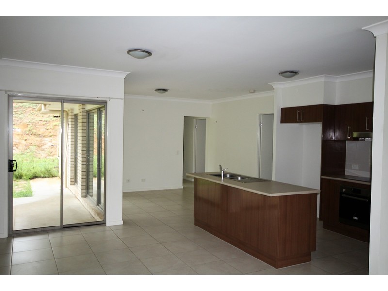 12 Wyangarie Place, Kooralbyn QLD 4285