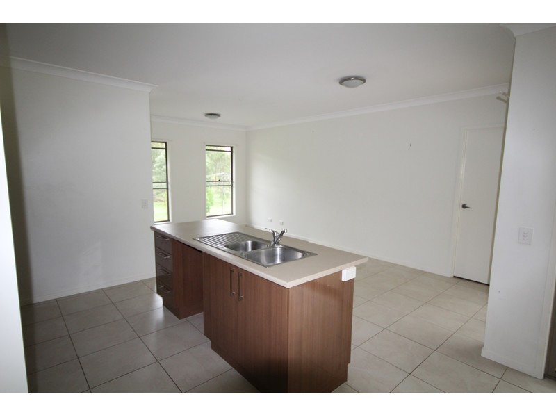 12 Wyangarie Place, Kooralbyn QLD 4285