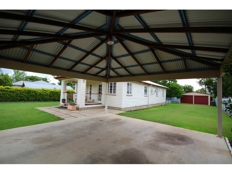 4 Anna Street, Beaudesert QLD 4285