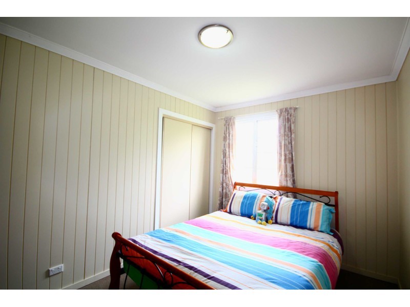 4 Anna Street, Beaudesert QLD 4285