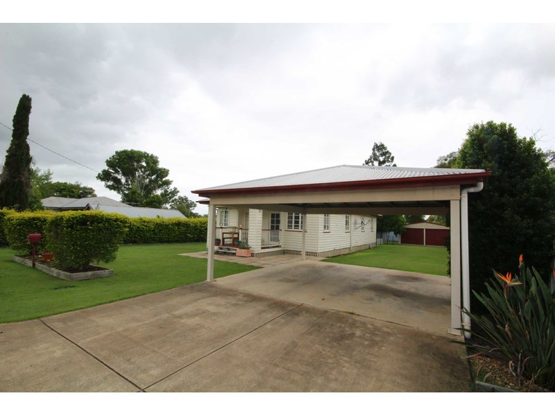 4 Anna Street, Beaudesert QLD 4285