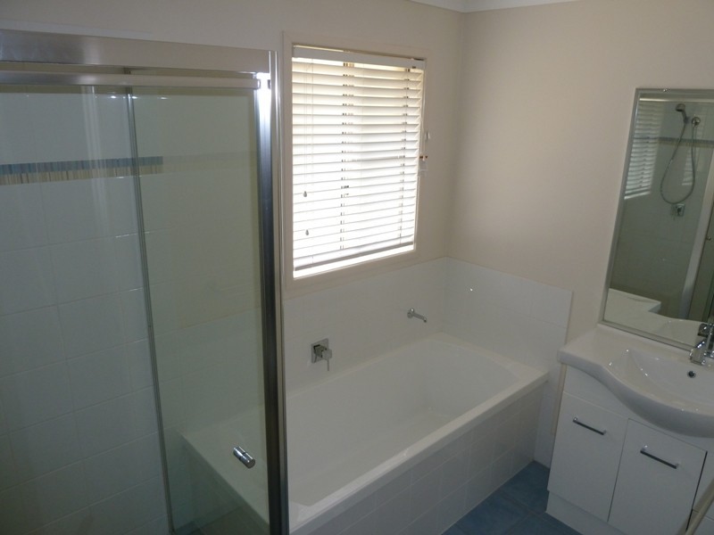 Gleneagle QLD 4285