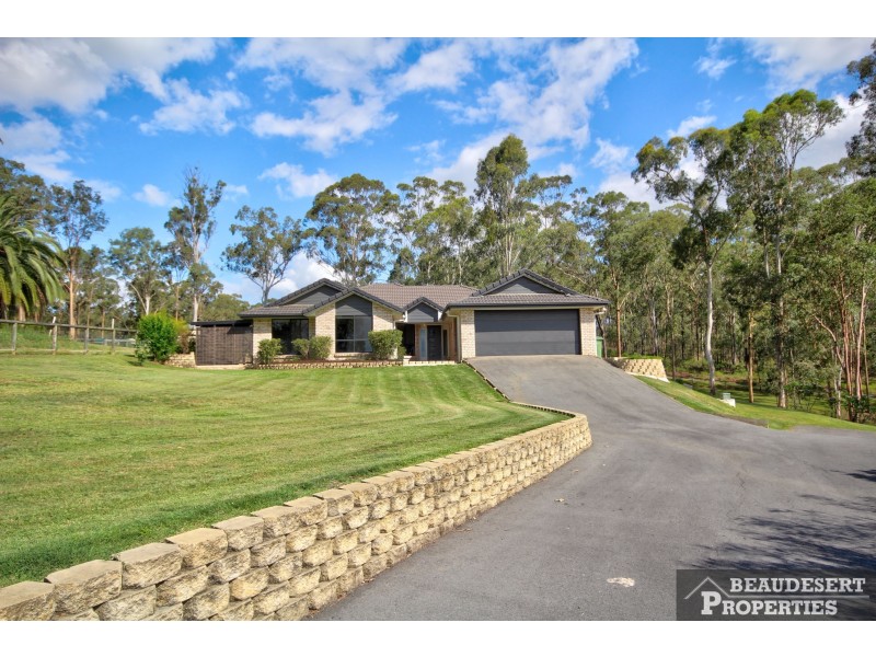 31 Highview Court, Woodhill QLD 4285