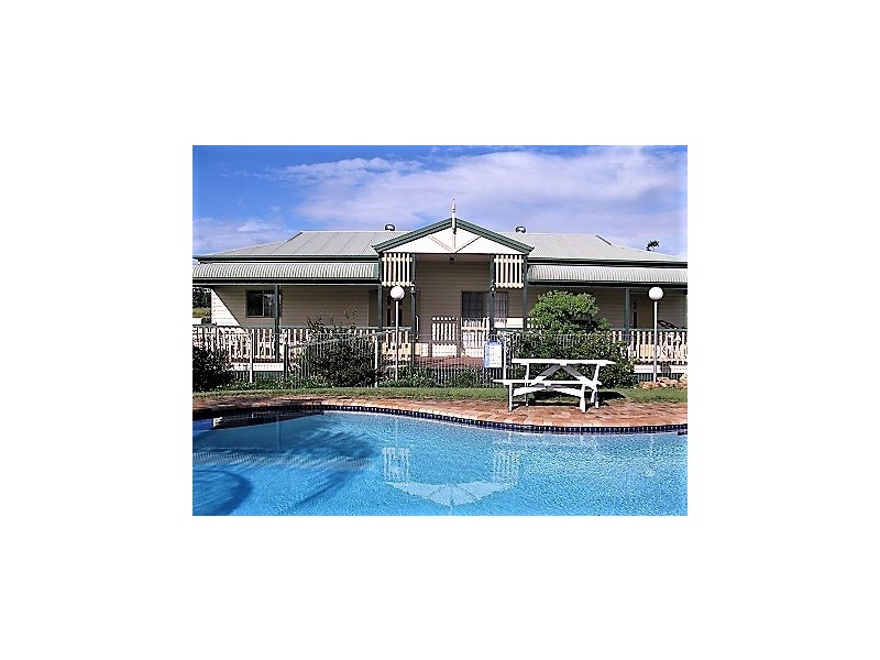 Villa 10/Palm Place 339-347 Brisbane Street, Beaudesert QLD 4285