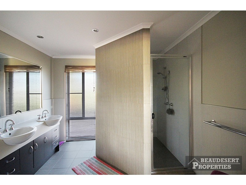 16-18 Oakdale Court, Gleneagle QLD 4285