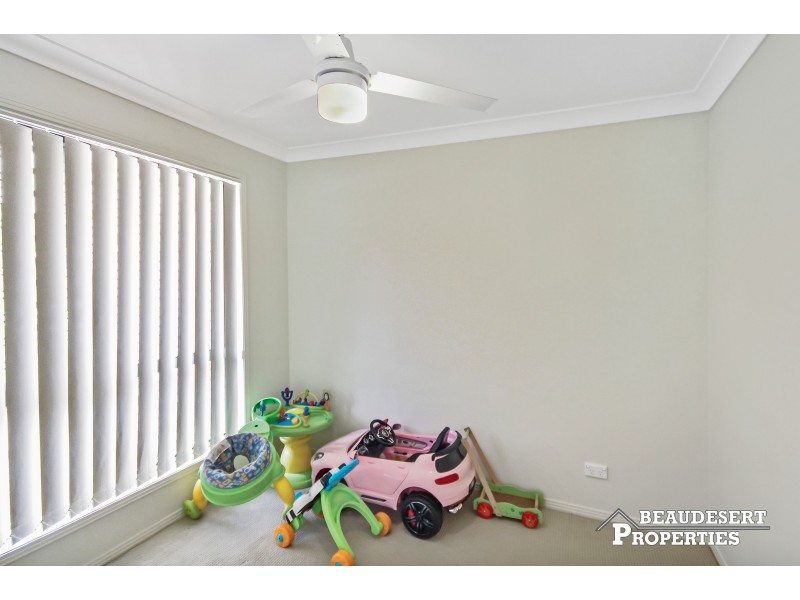 7 Hillside Crescent, Beaudesert QLD 4285
