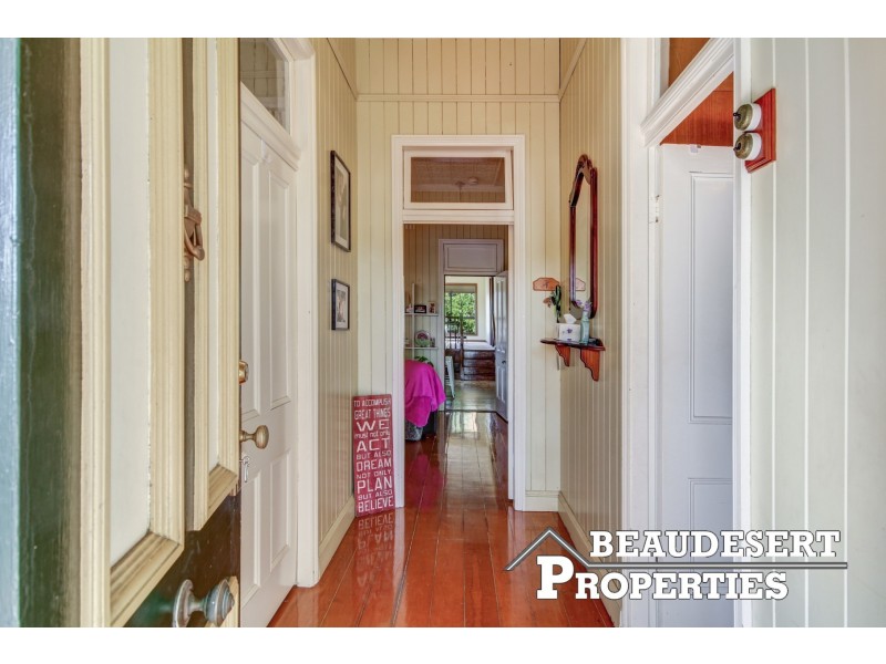 15 Albert Street, Beaudesert QLD 4285