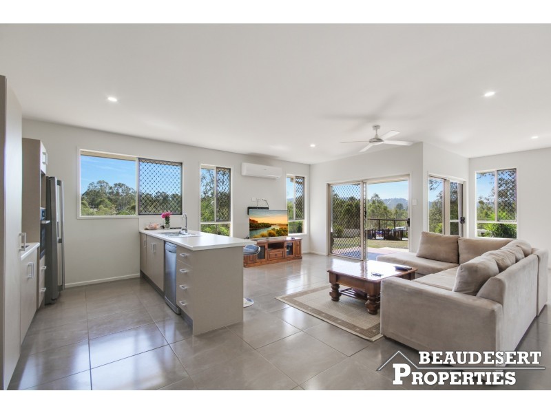 36-38 Scarvell Place, Kooralbyn QLD 4285