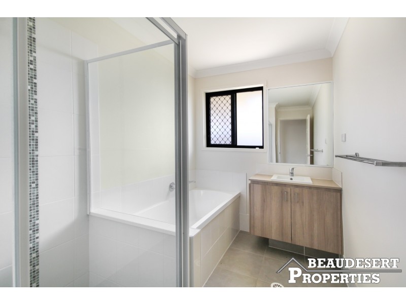 14 Phoebe Way, Gleneagle QLD 4285