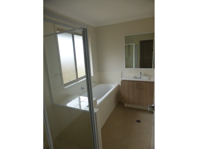Gleneagle QLD 4285