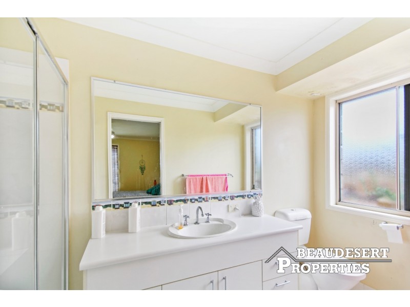 115-117 Tullamore Way, Gleneagle QLD 4285