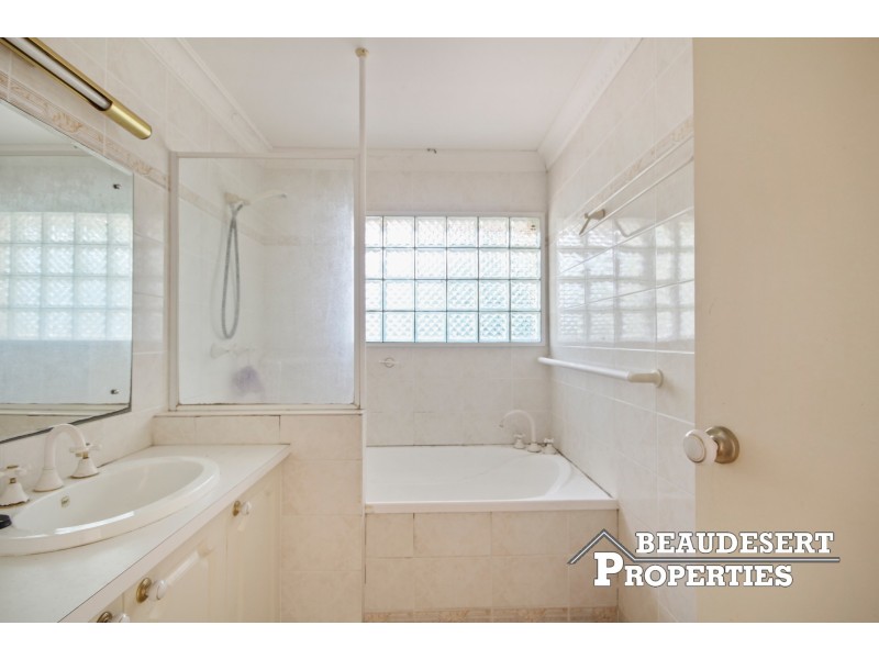 7-9 Lincoln Court, Gleneagle QLD 4285
