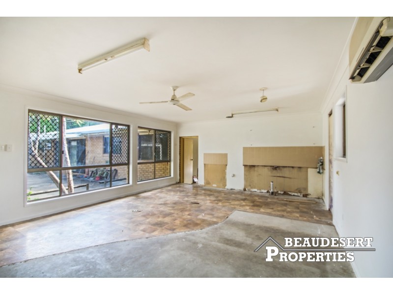 7-9 Lincoln Court, Gleneagle QLD 4285