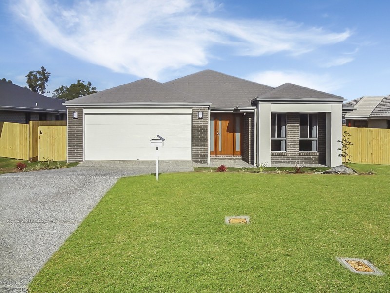 26 Phoebe Way, Gleneagle QLD 4285