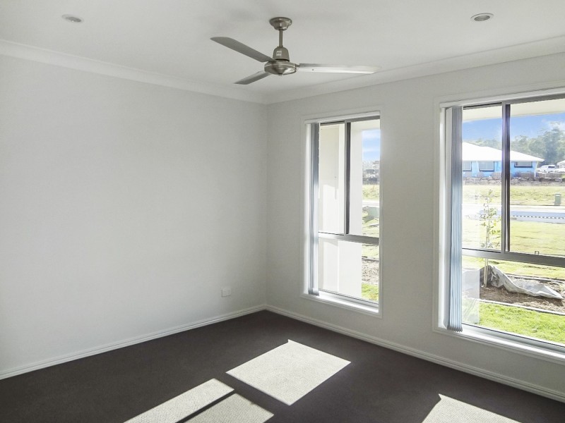 26 Phoebe Way, Gleneagle QLD 4285
