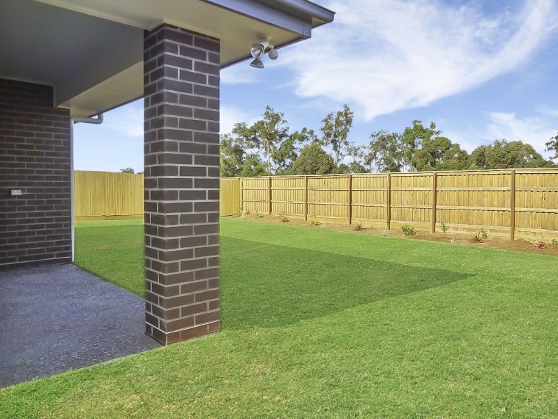 26 Phoebe Way, Gleneagle QLD 4285