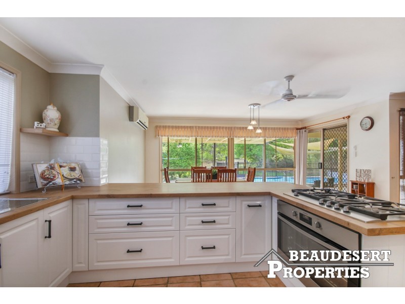 15 Walker Drive, Kooralbyn QLD 4285