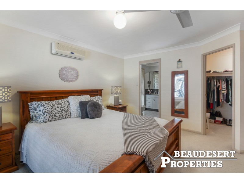 15 Walker Drive, Kooralbyn QLD 4285