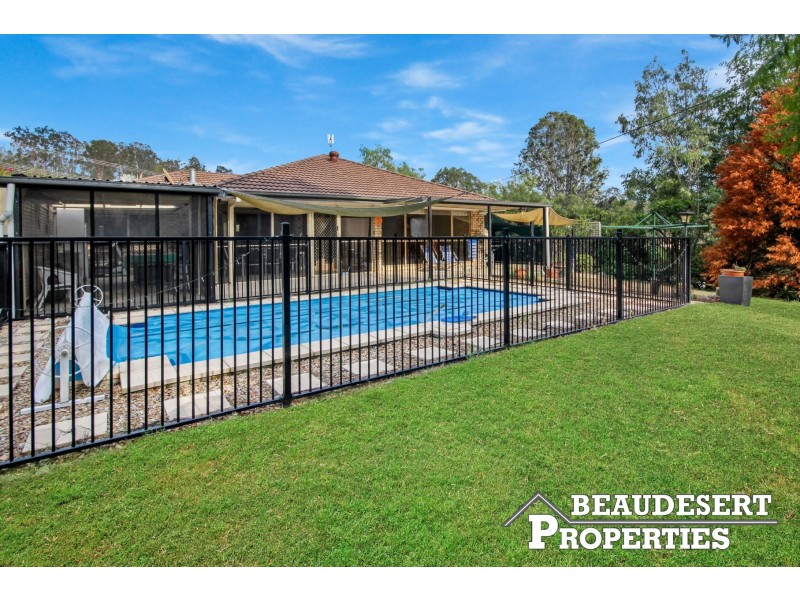 15 Walker Drive, Kooralbyn QLD 4285