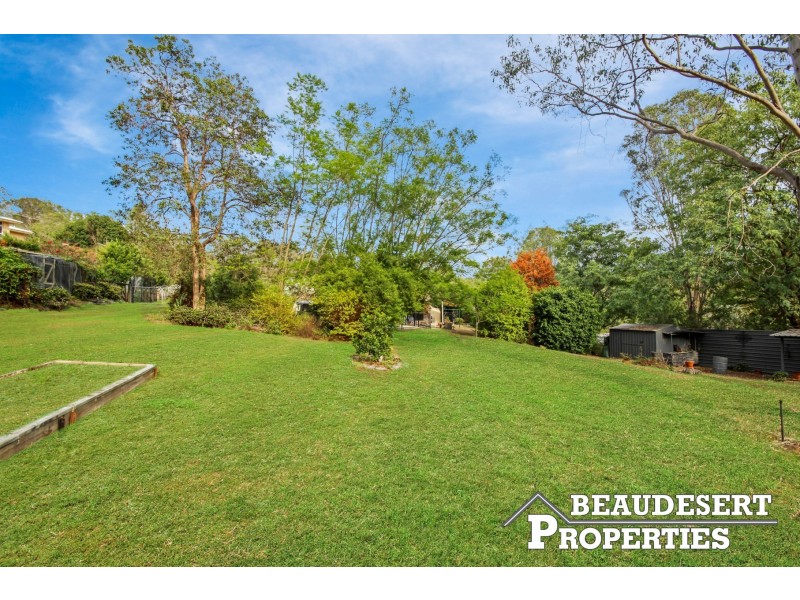 15 Walker Drive, Kooralbyn QLD 4285