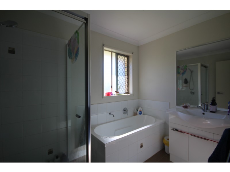 Gleneagle QLD 4285