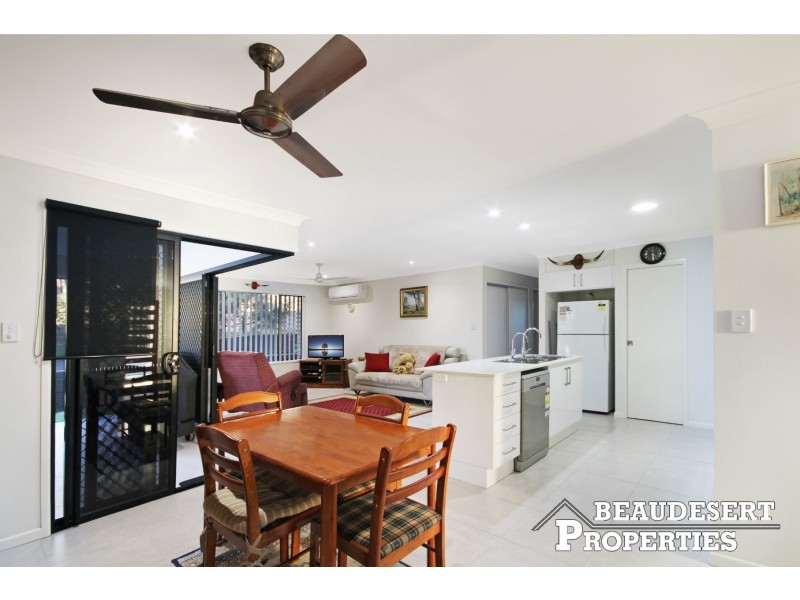 8 Trinity Place, Gleneagle QLD 4285