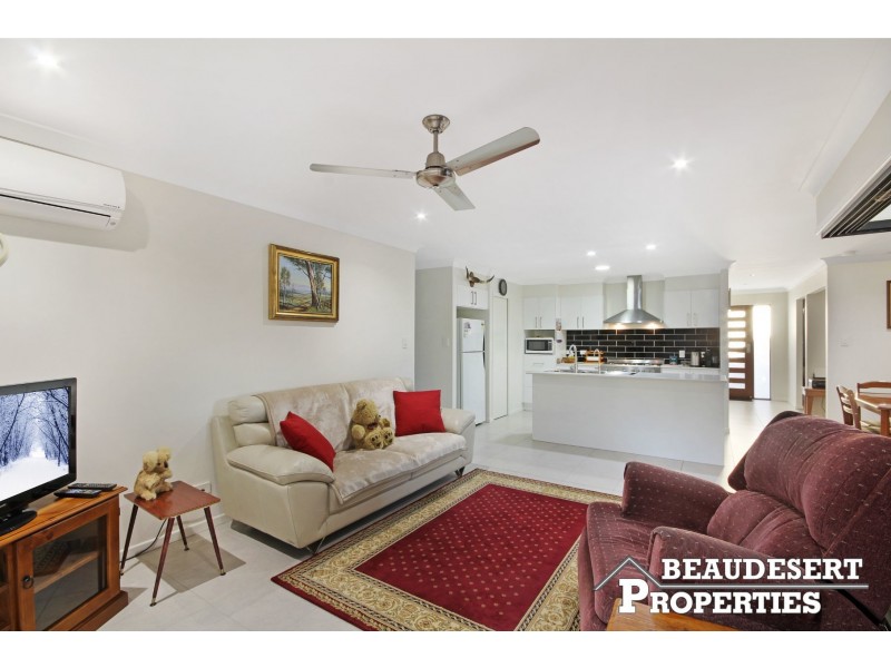 8 Trinity Place, Gleneagle QLD 4285